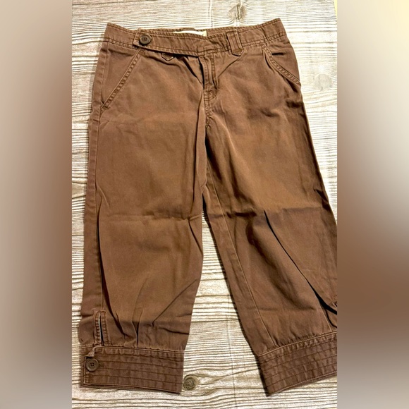 Girls capris size 12. Old Navy. - Picture 1 of 4